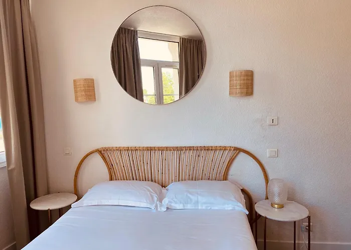 Hotel Le Britannic - Centre Gare-